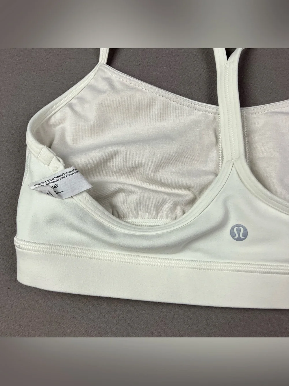 Lululemon Flow Y Women’s Sports Bra Size 10 White / Light Off White Color
